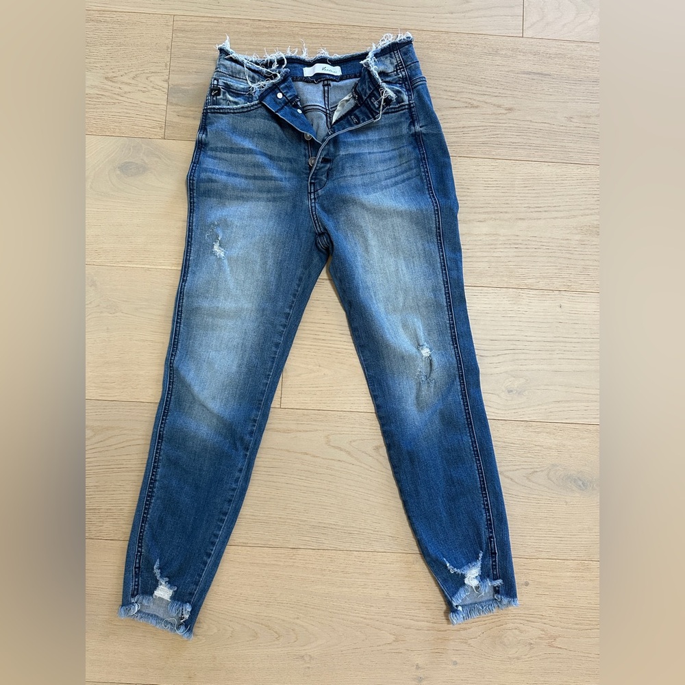 KanCan Dark Blue Distressed skinny Jeans size 9